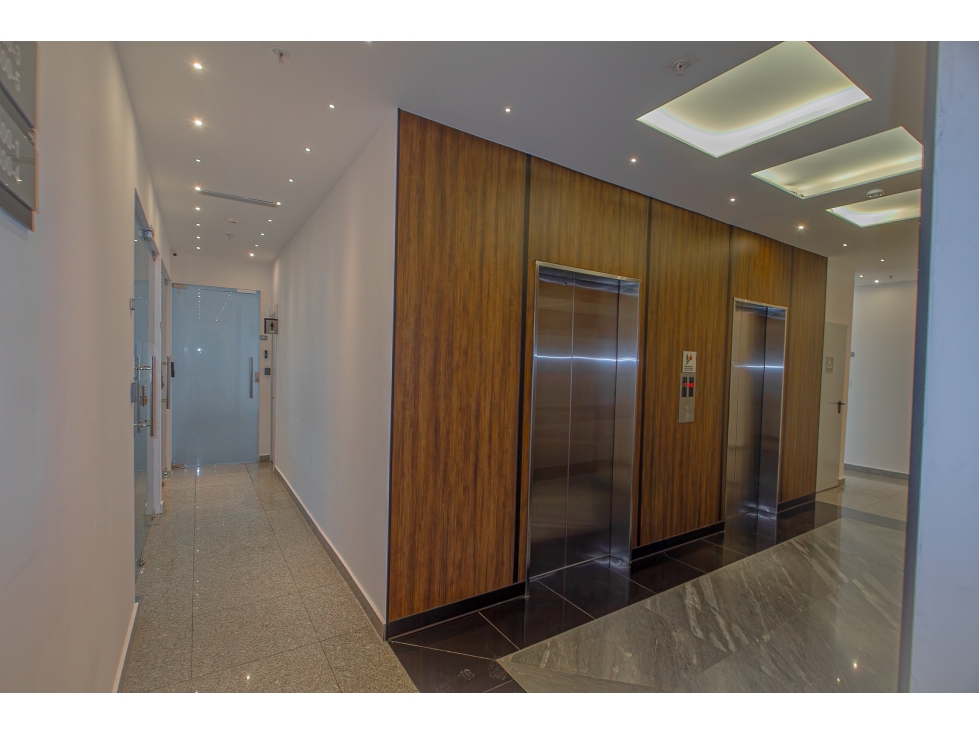 Venta y Alquiler de oficinas en Bella Vista, Habitats Plaza — foto 3