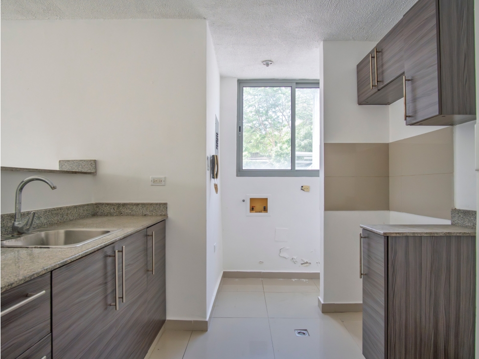 REMATE:VENTA DE APARTAMENTO EN RIO ABAJO PH CITY VIEW — foto 3