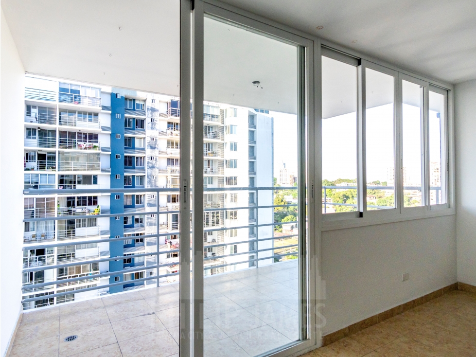 Venta de Apartamento en Transistmica: PH Cosmopolitan Tower — foto 4