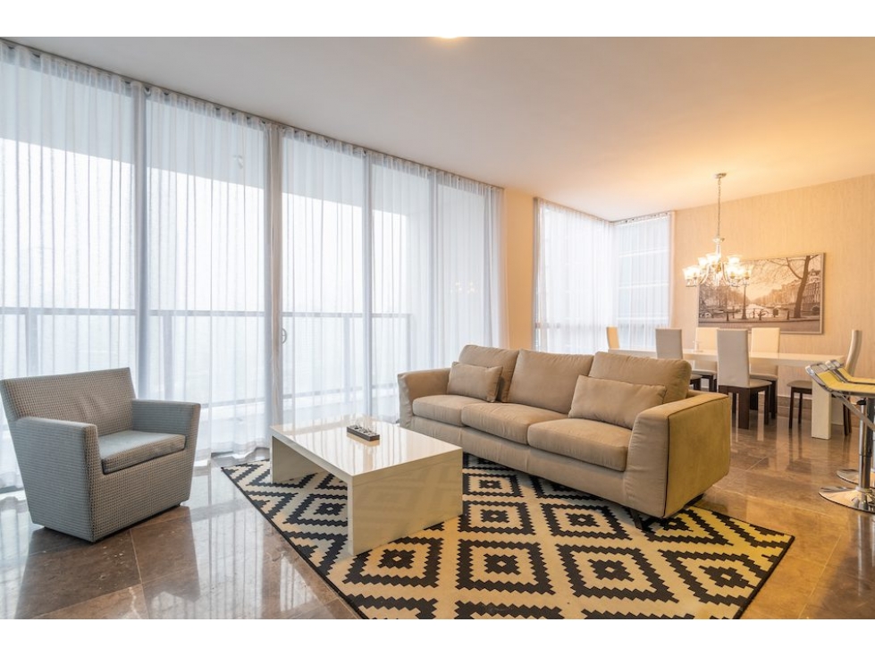 Venta: Apartamento en Avenida Balboa PH Yoo