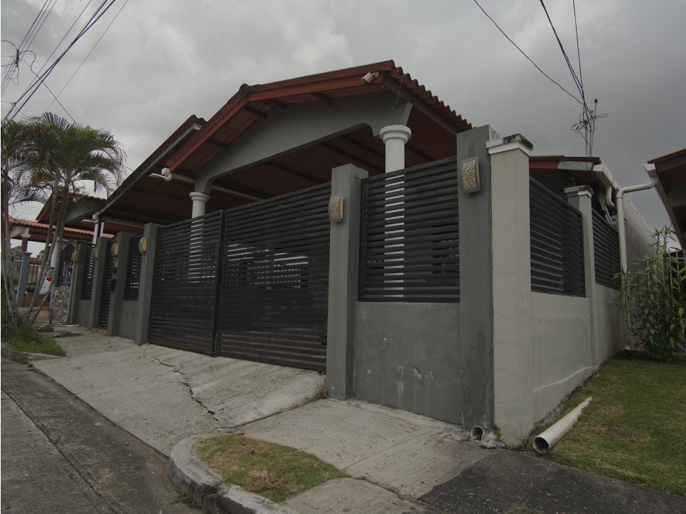 Venta de Casa en Las Terrazas de Brisas del Golf
