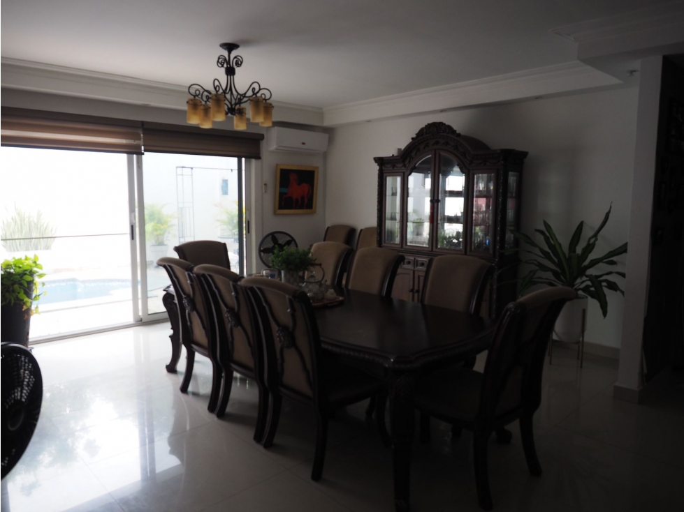 Venta y Alquiler: Casa en Altos del Golf — foto 2