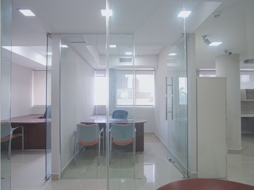 En Venta Oficina en PH Beta, Bella Vista