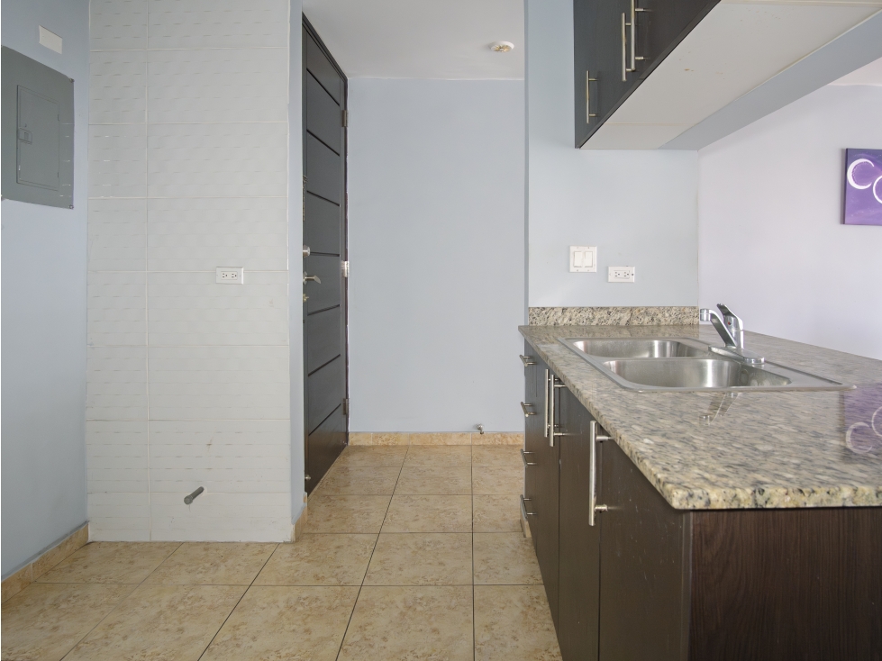 Venta de Apartamento en Transistmica, PH Cosmopolitan Tower — foto 6
