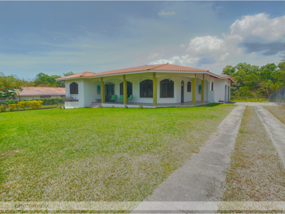 Venta: Amplia y hermosa casa en Santa Clara, Coclé - 4