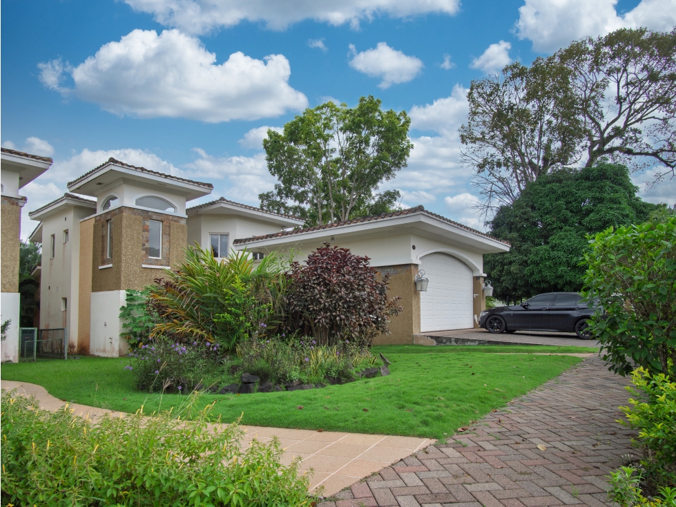 REMATE:VENTA DE CASA EN ANCON , PH TUCAN COUNTRY