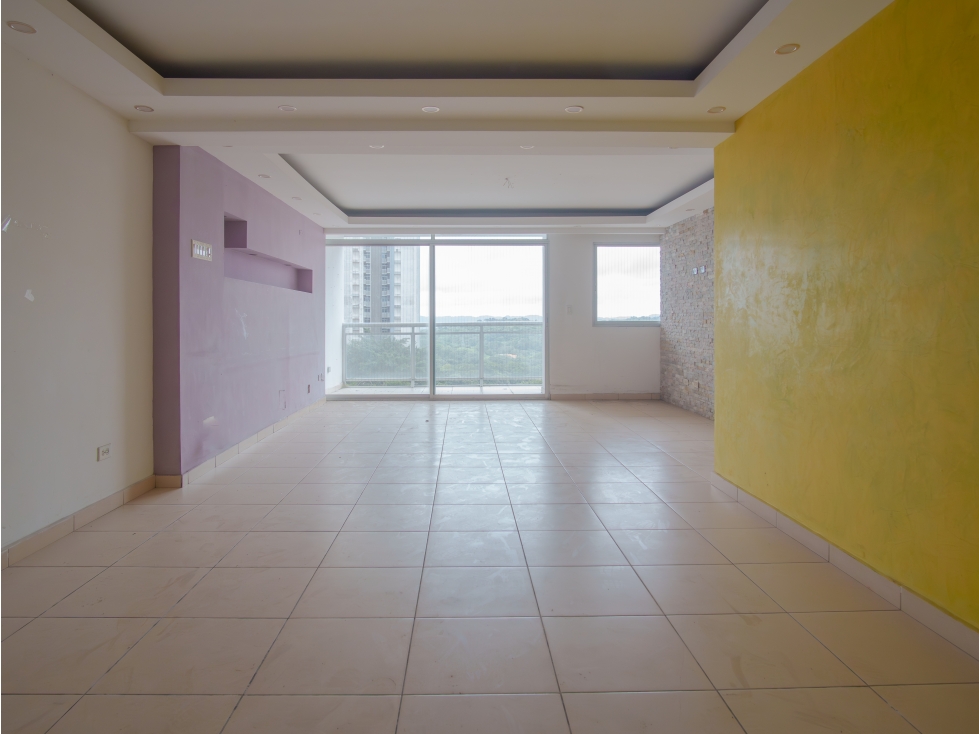 Venta: Reposeído en Constellation Tower