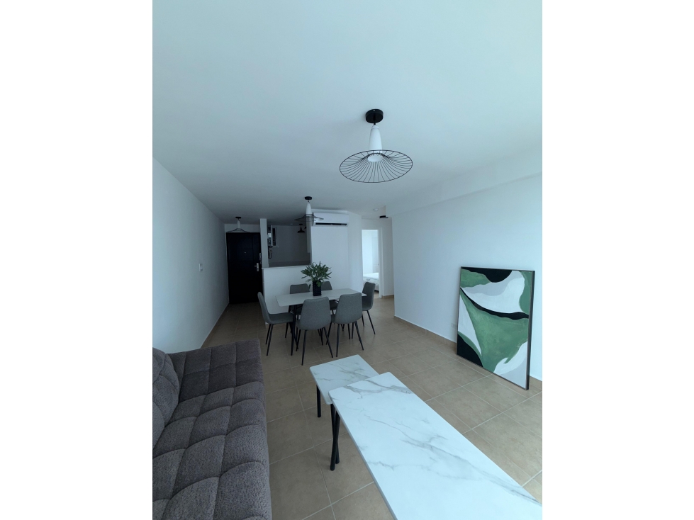 Apartamento remodelado en PH Paseo del Golf, a pasos del Parque Omar — foto 2