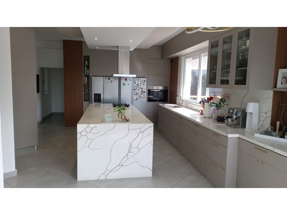 Venta de Casa con 3 pisos en Hato Pintado - 5
