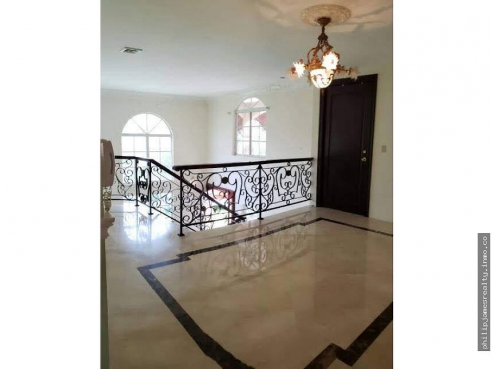Venta: Hermosa casa en Colonias Fuente del Fresno, Condado del Rey — foto 3