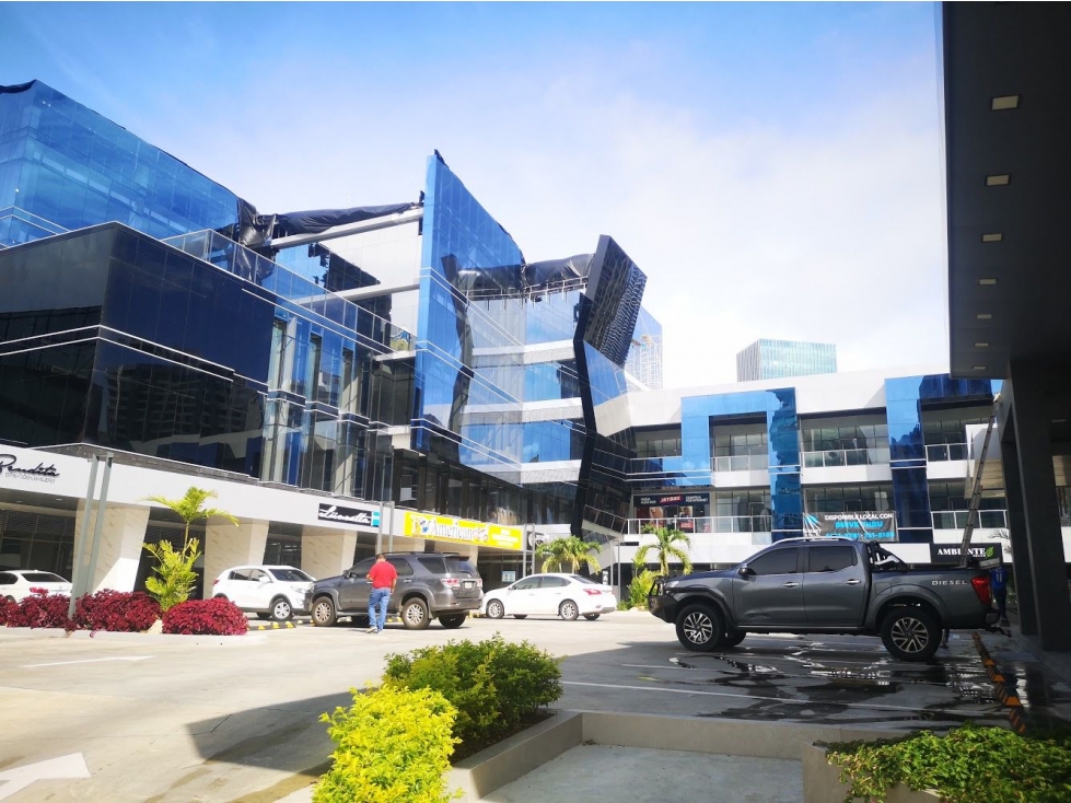 Alquiler: Locales en Sunset Strip Mall, vía Israel — foto 3