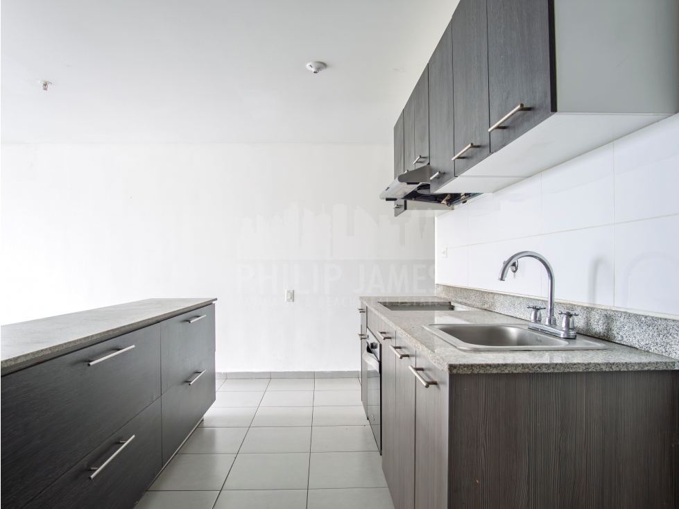 Venta de bonito y acogedor apartamento en PH Aviñon Towers, Torre 3 — foto 3