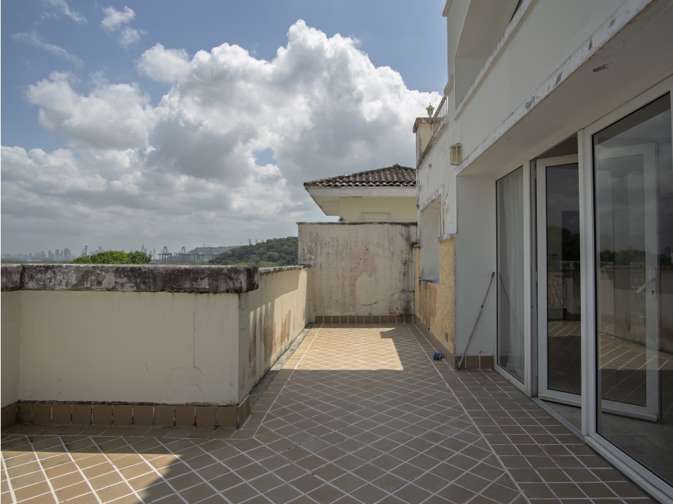 Remate de apartamento tipo townhouses Cocolí, Tucan Country Club — foto 6