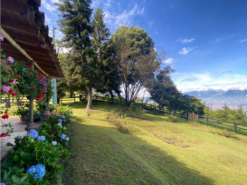 ESPECTACULAR CASA FINCA MÁS DE 100 AÑOS SECTOR CHACALTAYA LAS PALMAS - 2