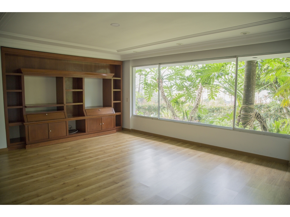 Hermosa Casa en el Poblado, por la Loma del Marymount - 6