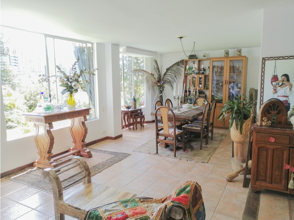 Casa en venta Envigado, Sebastiana, ideal para remodelar. Zona verde. - 2