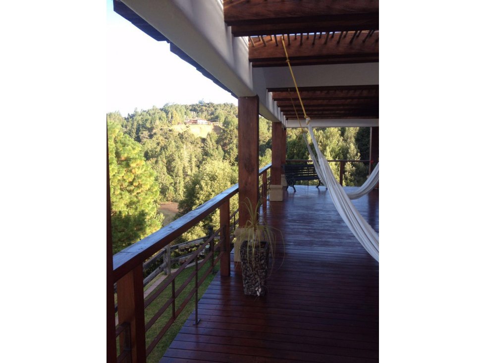 Casa en Venta en Envigado, Alto de las Palmas - 2