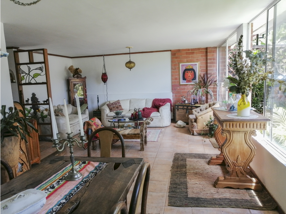 Casa en venta Envigado, Sebastiana, ideal para remodelar. Zona verde. - 1