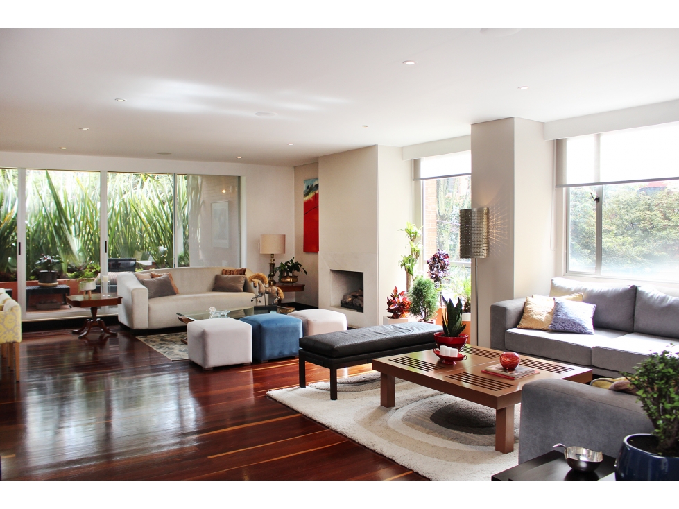 VENDO este HERMOSO APARTAMENTO,  en Rosales bajo.