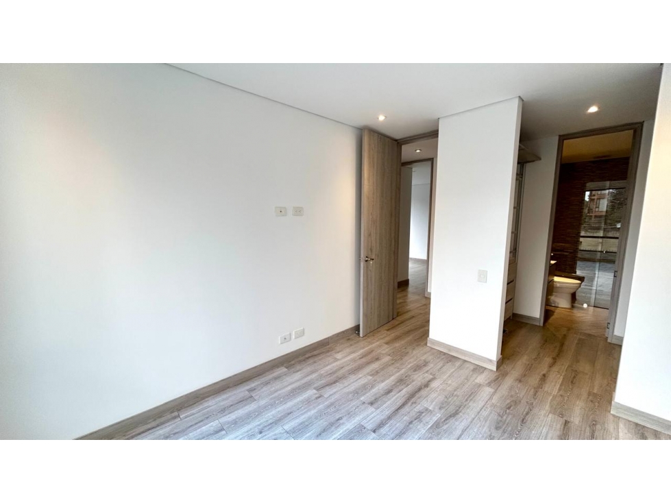 APARTAMENTO EN VENTA CALLE 106 90MT2, 3HAB, 3B, 2P — foto 3