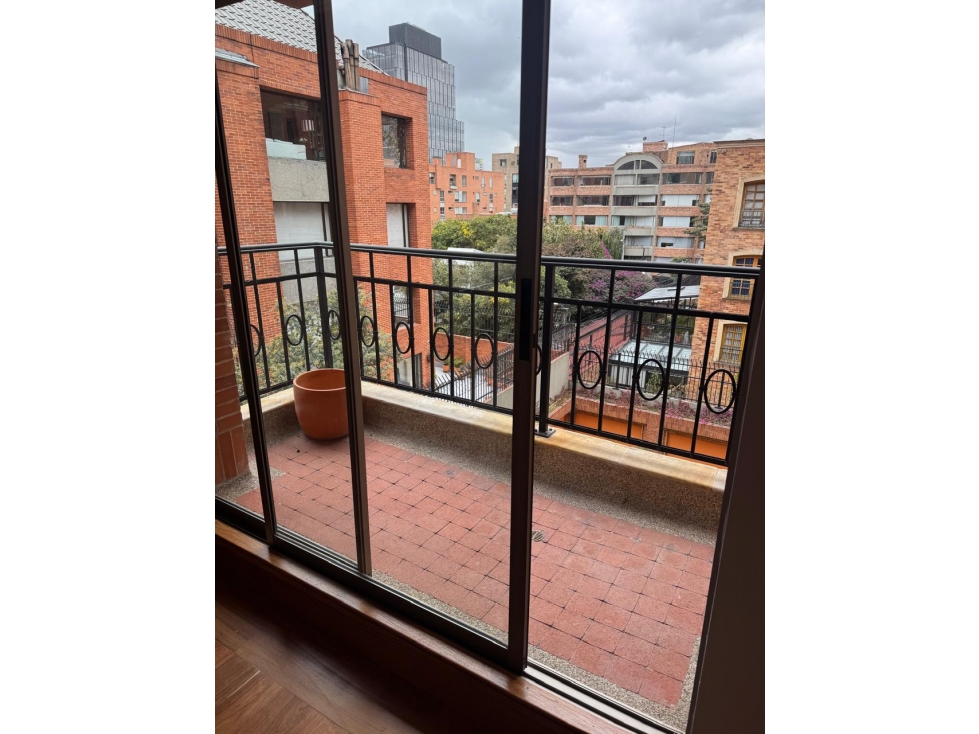ARRIENDO APARTAMENTO CHICO RESERVADO — foto 5