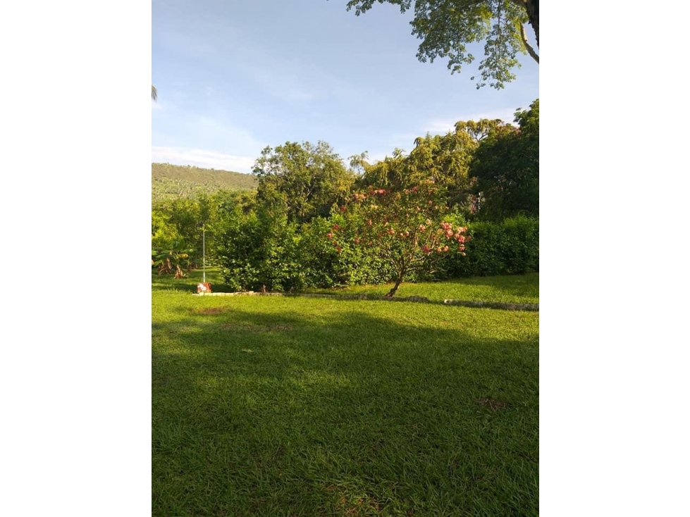 CASA CAMPESTRE EN MELGAR - 1