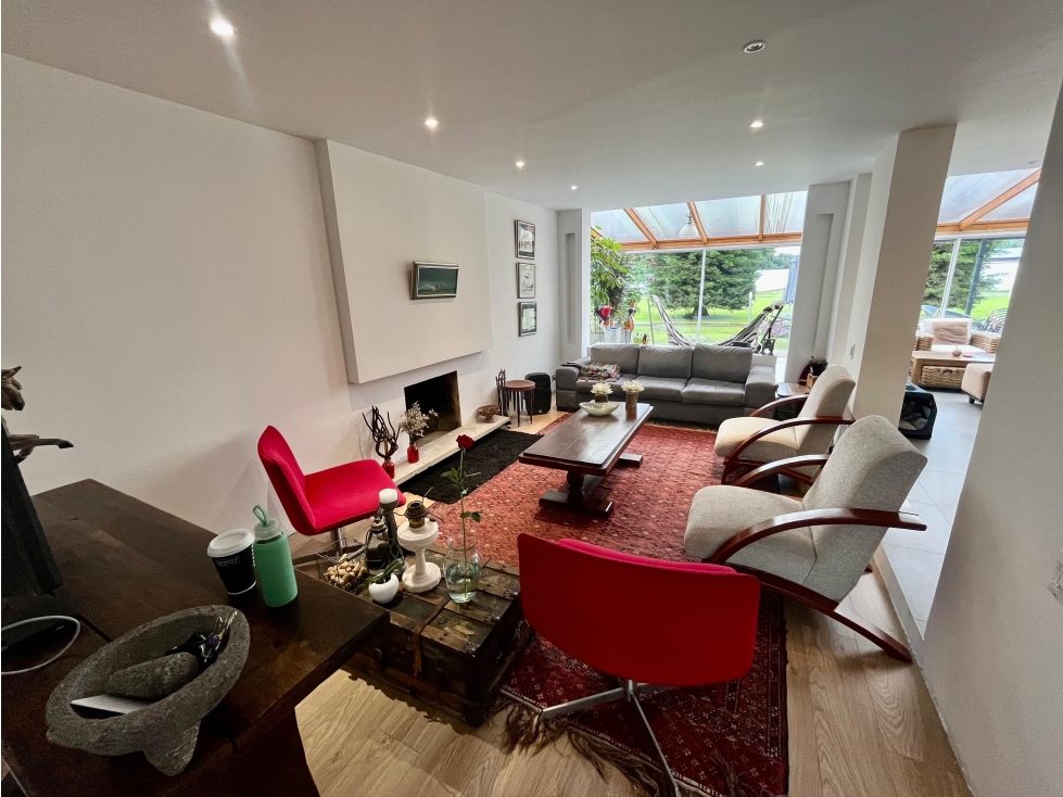 Casa en venta de 3 niveles en San José de Bavaria, conjunto cerrado — foto 5