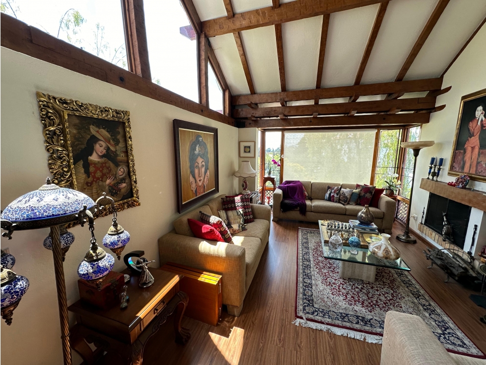 VENTA CASA BALCONES DE LINDARAJA