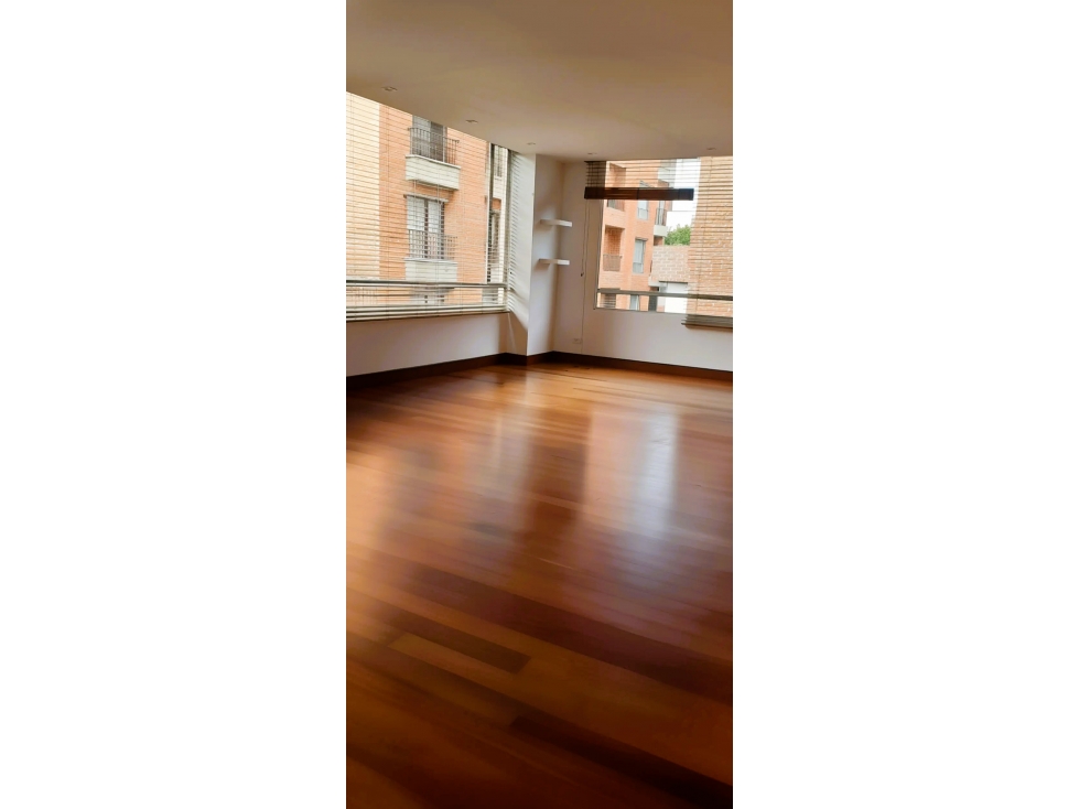 Apartamento en ARRIENDO en Chico *132m2