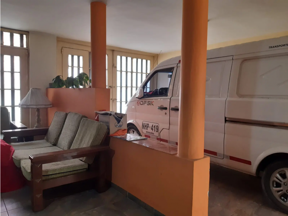 Casa en venta en Nueva Marsella, 200M, 3 PISOS, 4 PARQUEADEROS — foto 3
