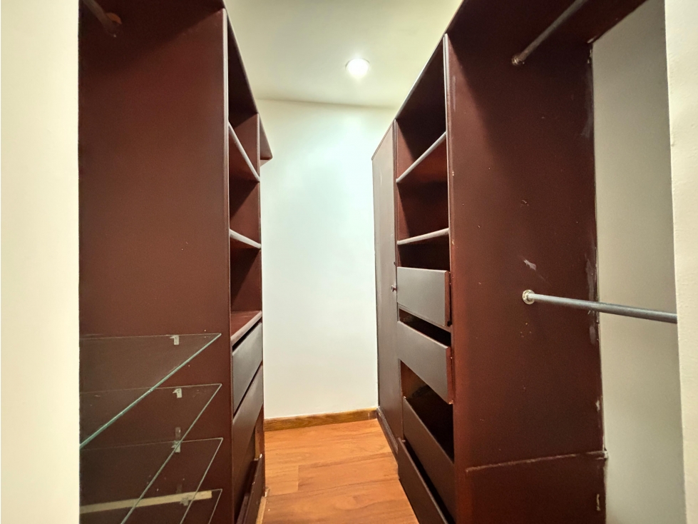 VENDO ESTA BUEN AOPCION PARA REMODELAR - O VIVIRLO EN CHICO — foto 6