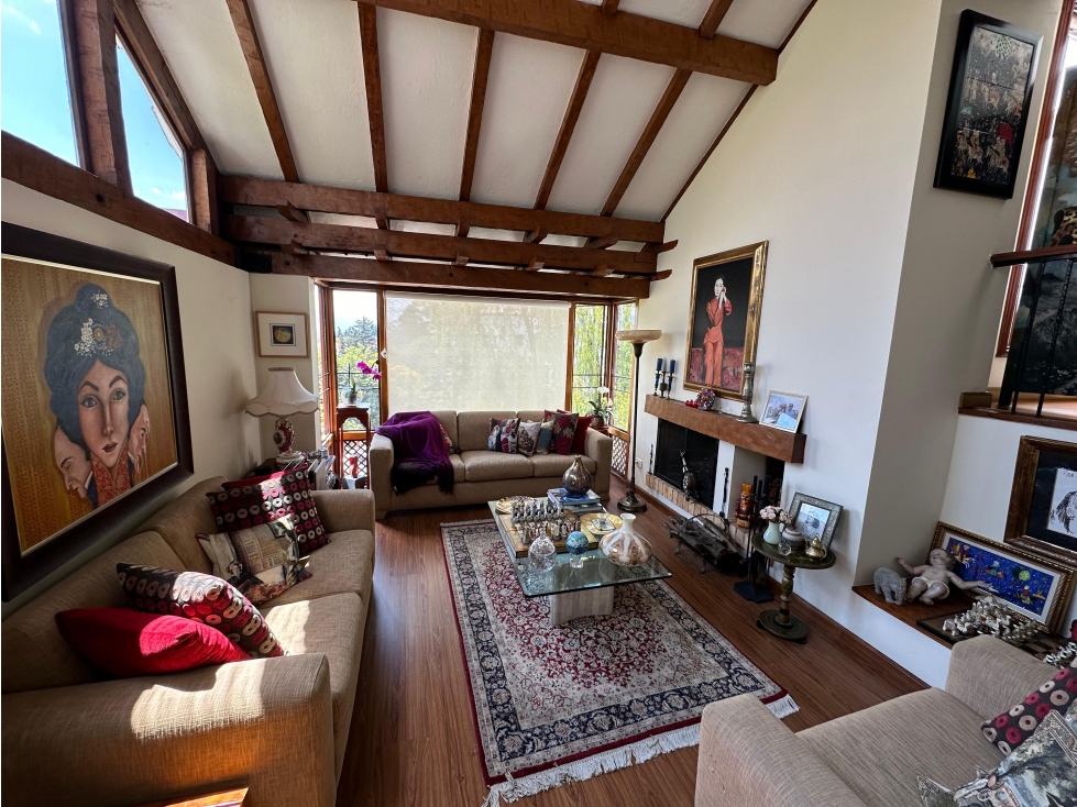 VENTA CASA BALCONES DE LINDARAJA — foto 2