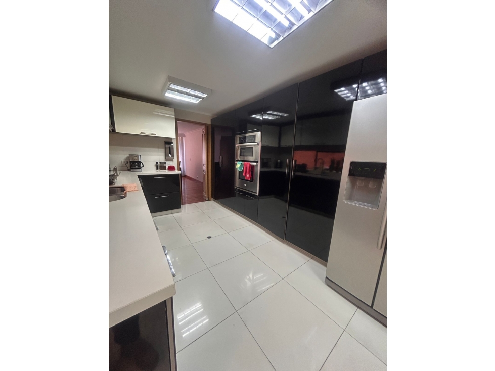 APARTAMENTO EN VENTA Y RENTA LA CAROLINA 250MT2, 4HAB, 5B, 3P — foto 3