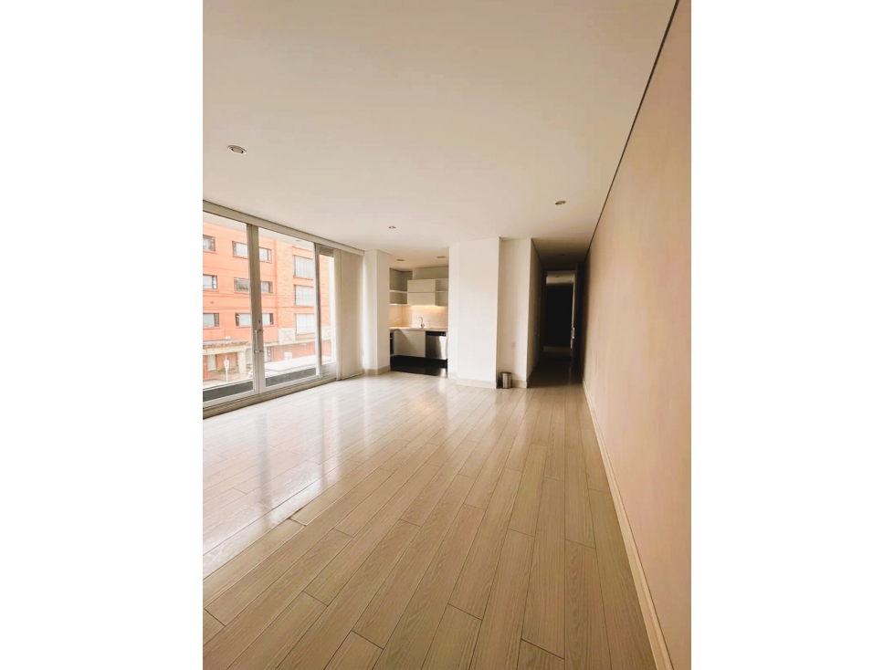 Se VENDE apartamento con balcón y terraza en el CHICO