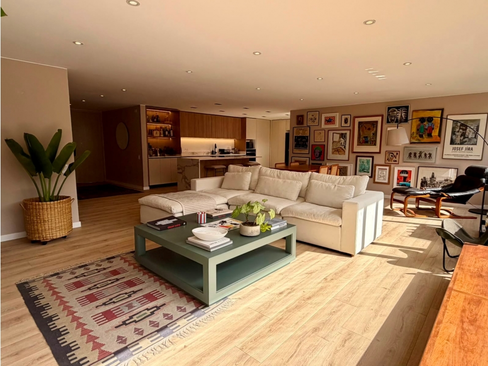 Arriendo esta belleza de Apto- REMODELADO DIVINOO EN ROSALES — foto 2