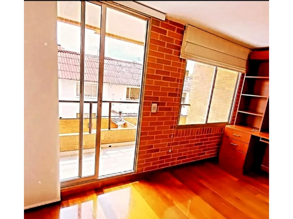 Casa para Venta, Precio de Oportunidad, El Contador, Bogotá — foto 2