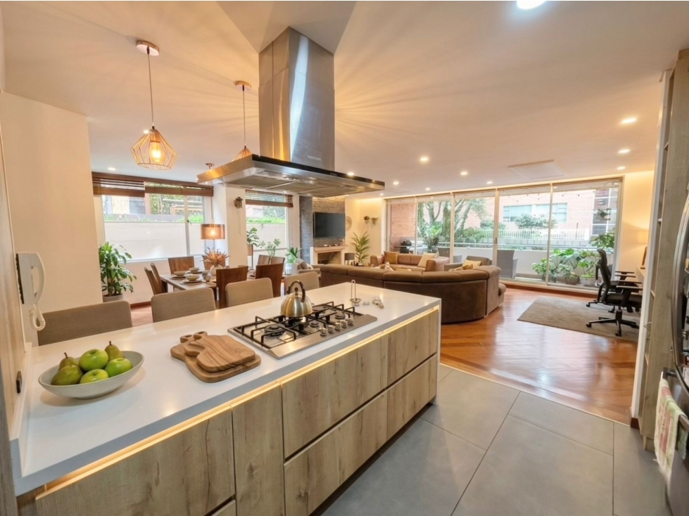 ESTA BELLESURA DE APTO. REMODELADO A LA VENTA EN ROSALES BAJO — foto 3