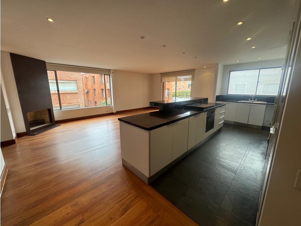 ARRIENDO APARTAMENTO CHICO RESERVADO