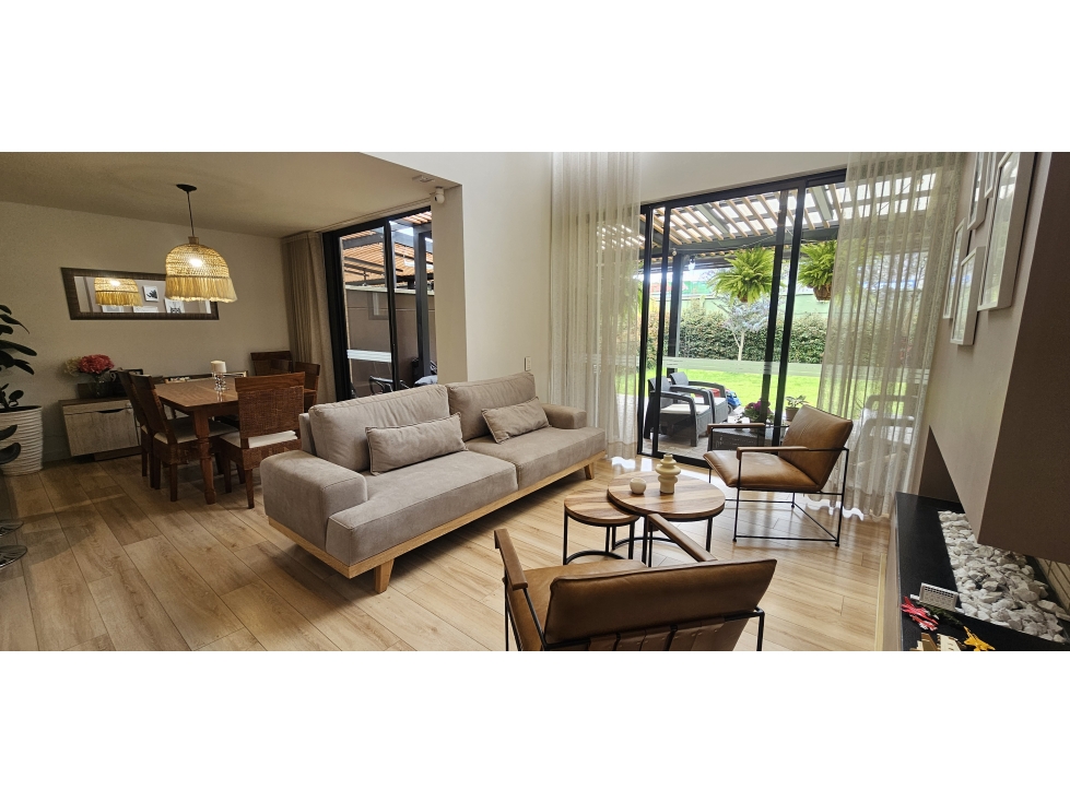Fabulosa casa para venta en Chia