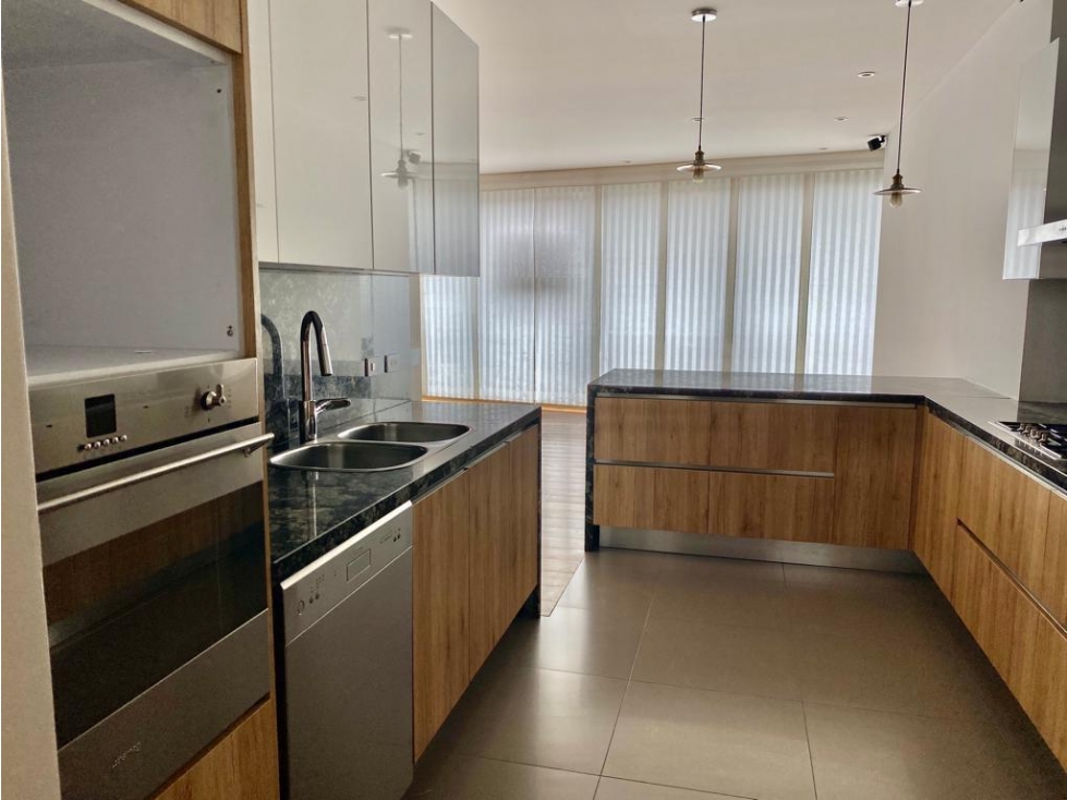 APARTAMENTO EN RENTA Y VENTA NOGAL 193MT2, 3HAB, 4B, 2P, CBS