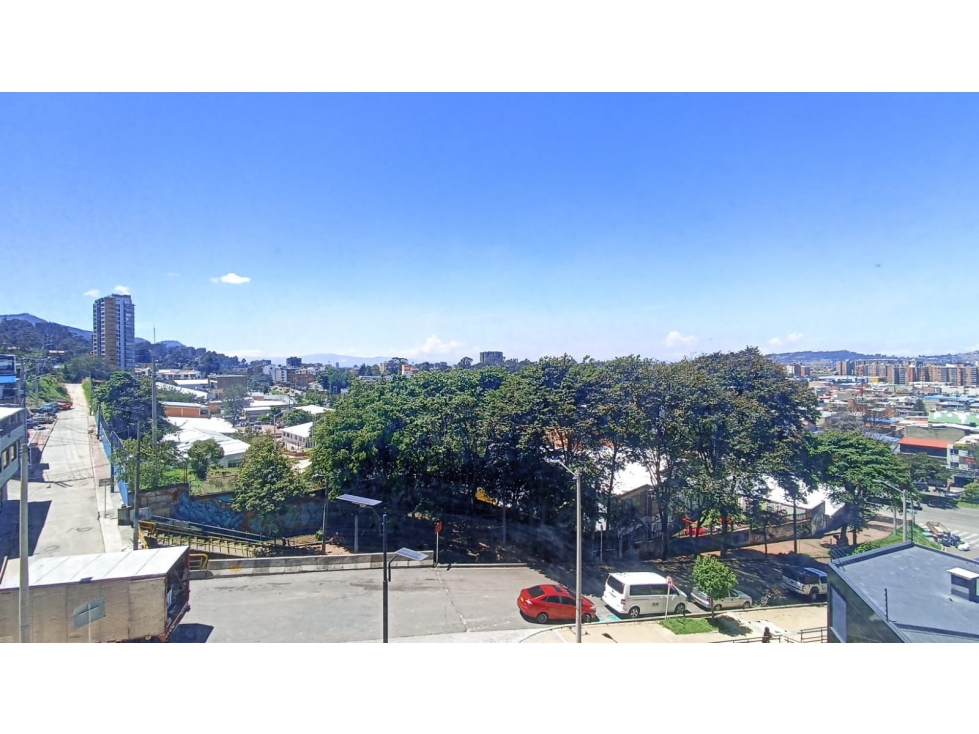 OFICINA EN VENTA O ARRIENDO EN NORTH POIN 155 #7