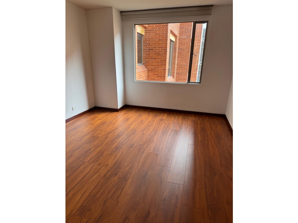 ARRIENDO APARTAMENTO CHICO RESERVADO — foto 6