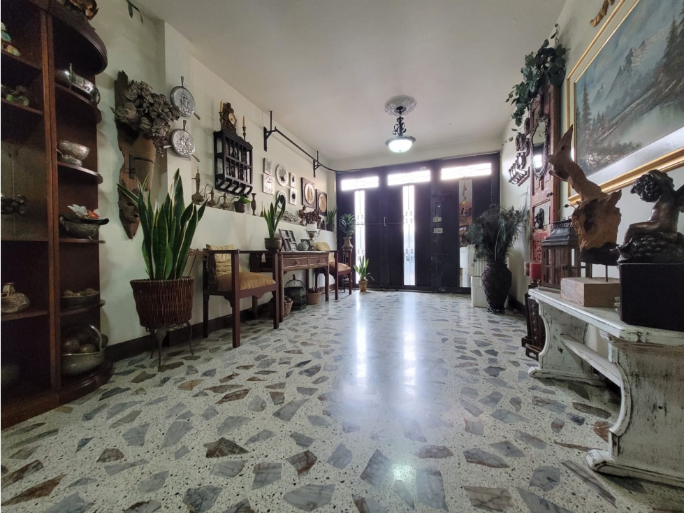 CASA UNIFAMILIAR GIRARDOTA, CERCA AL PARQUE - 5