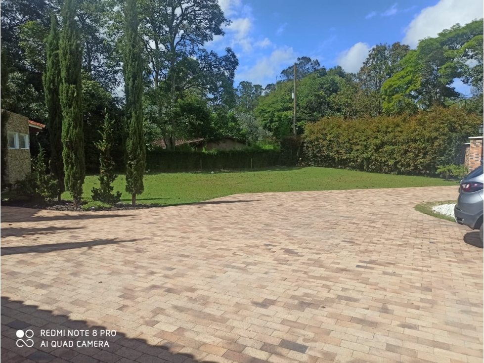 VENDO FINCA EN LLANO GRANDE RIONEGRO CASA DE UN NIVEL