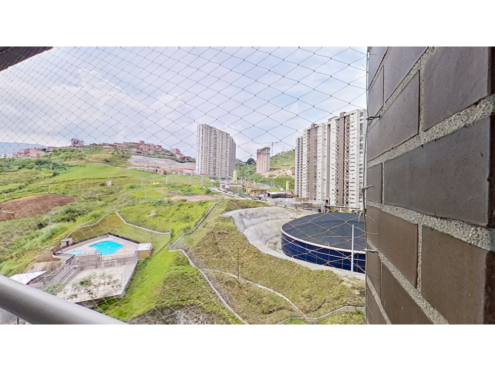 VENDO APARTAMENTO EN CALASAZ ZONA ALTA