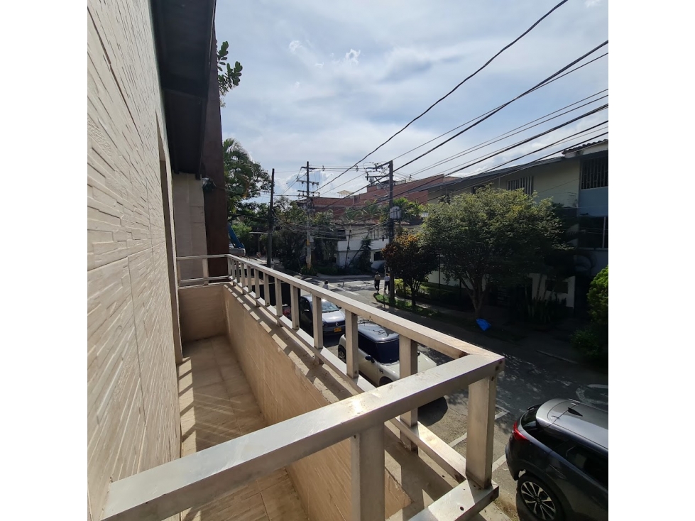 Casa piso 1 y 2 ph en venta El poblado, Manila.