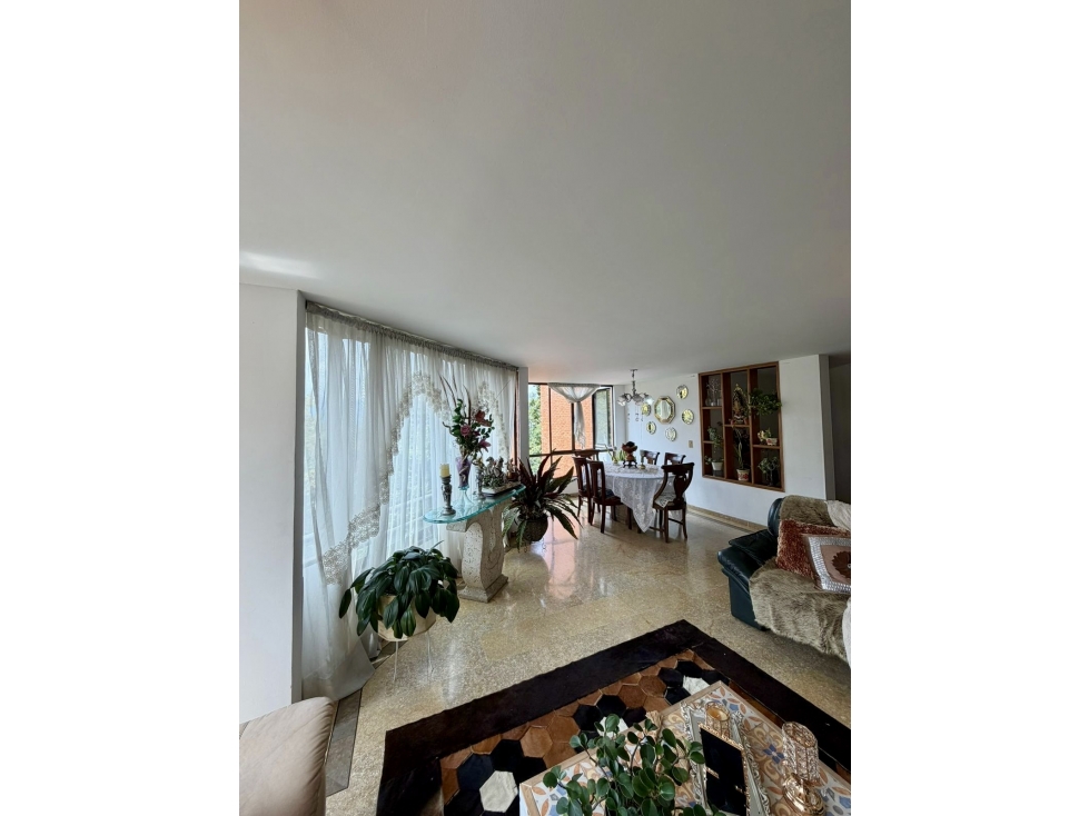 VENTA DE ESPECTACULAR APARTAMENTO EN MEDELLÍN, EL POBLADO — foto 3