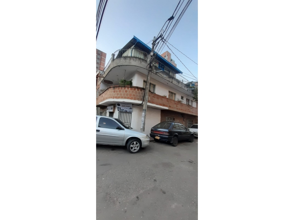 VENTA CASA 1 PISO BELLO MANCHESTER IDEAL PARA FLIPPING