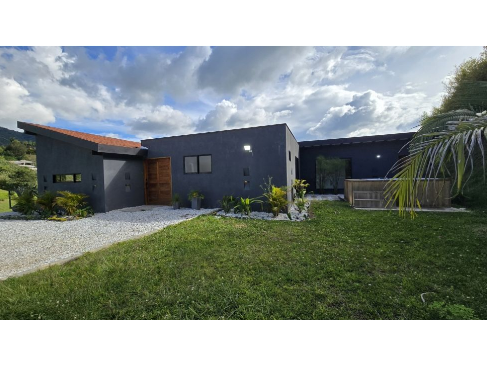 SE VENDE CASA CAMPESTRE EN EL CARMEN DE VIBORAL — foto 4