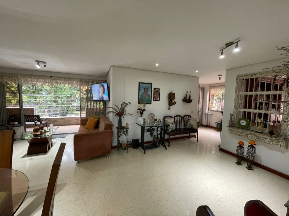 APARTAMENTO EN VENTA CONQUISTADORES, MEDELLÍN